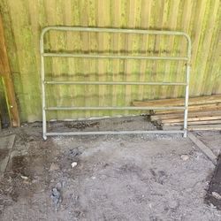 Galvanized Farm Gate With Hinges