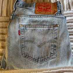 Levi  Men’s Like New 34X30