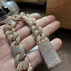 Bracelet