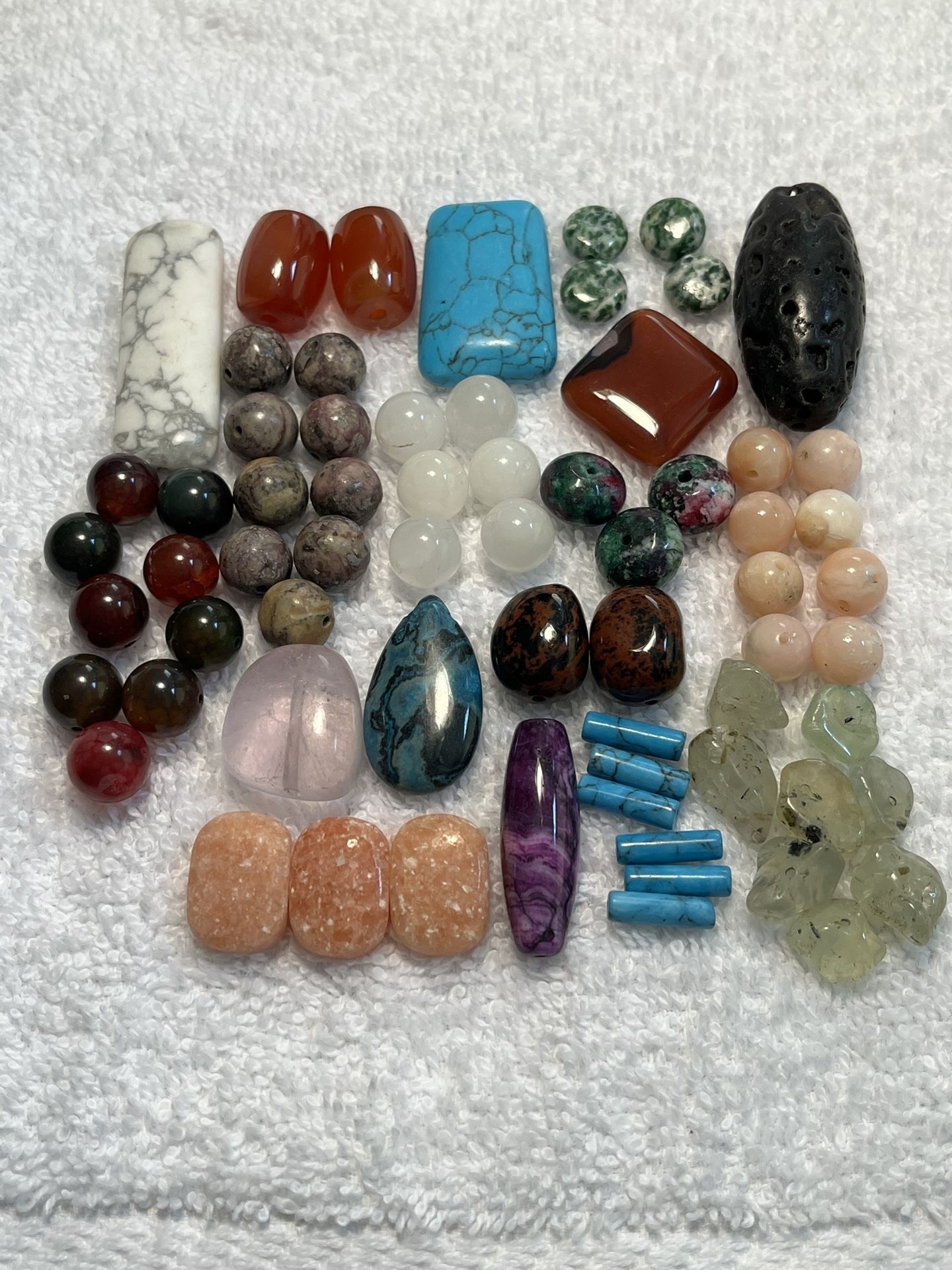 66 Natural Stone Beads Mix