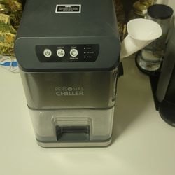 Personal Chiller Portable Countertop Ice Maker K4024SS
