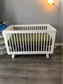 Convertible crib - bay to toddler