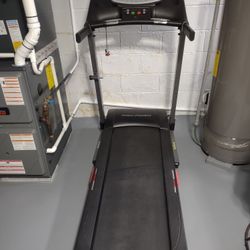 Treadmill 