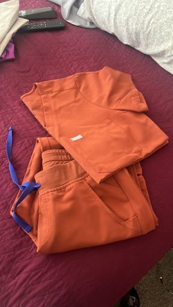 Figs scrubs