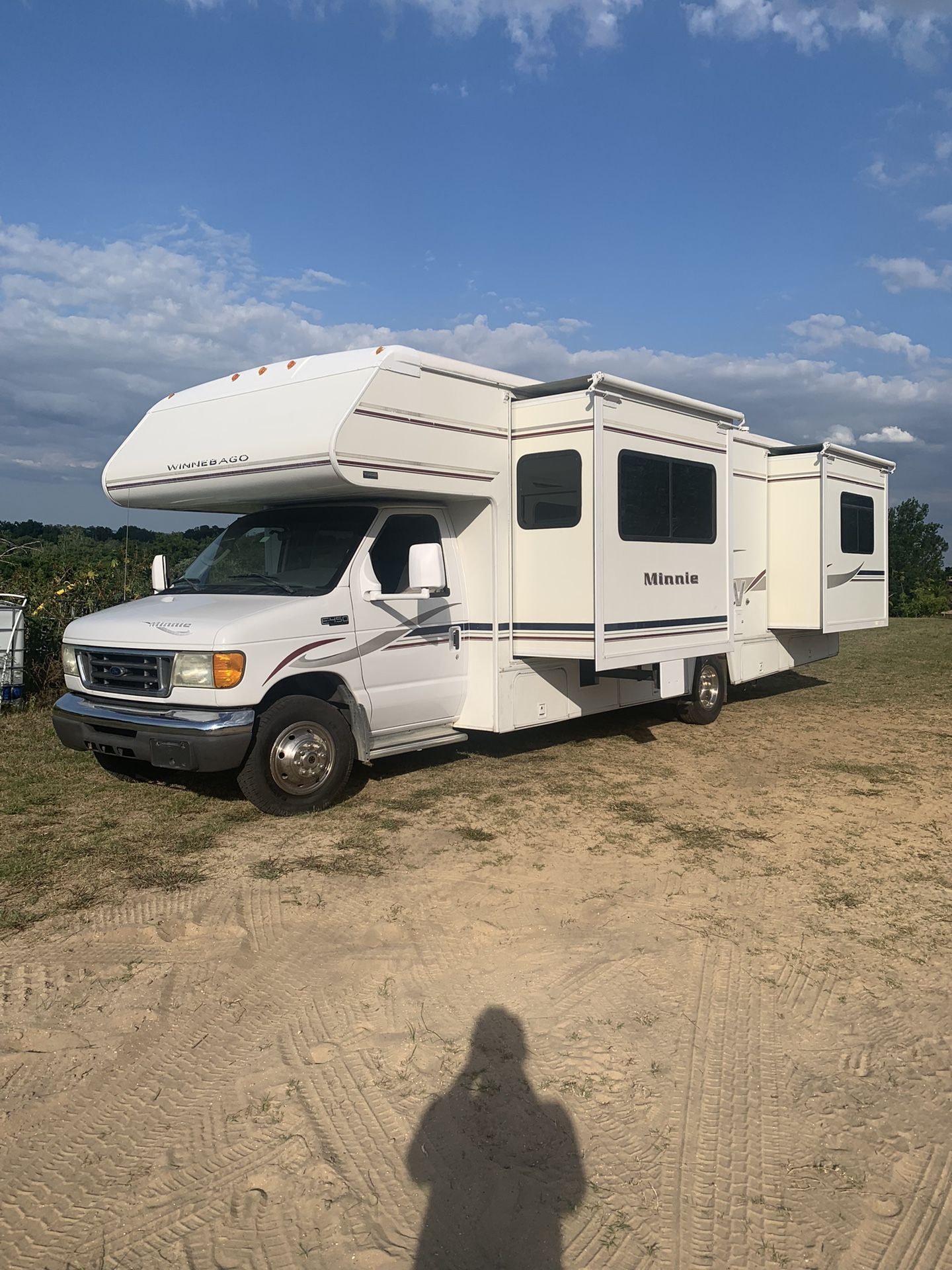 2005 WINNIEBAGO MINNIEWINNIE