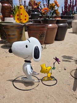 🐸playful metal art characters🪷Metal Art
Imports🌷Pottery,  flowers ,Ocotillos