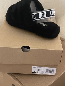 UGG Slides