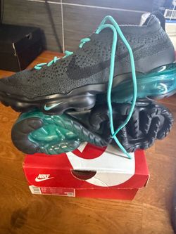 Men’s AIR VAPORMAX size 8.5