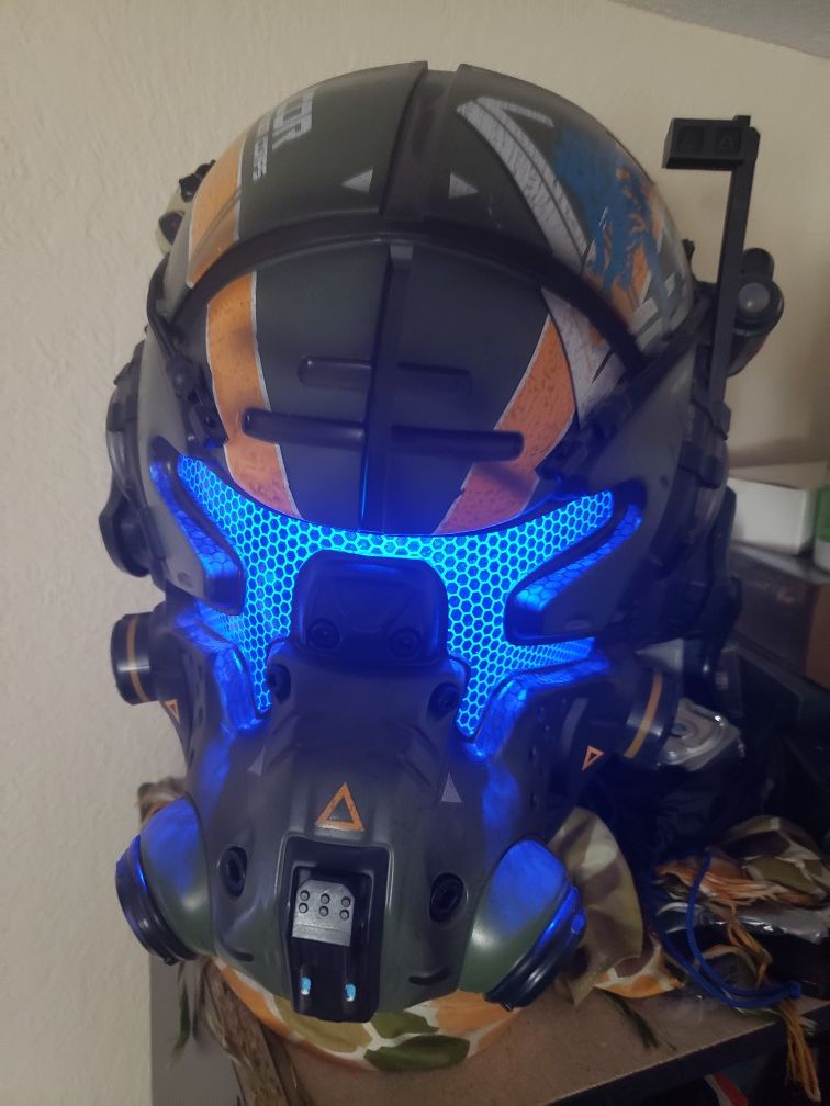 TitanFall 2 Helmet from Collector's Edition