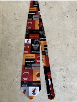 NWT NBA Miami Heat Block & Play Basketball Neck Tie By Ralph Marlin