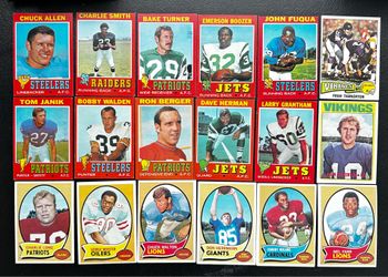 Vintage 1972 & 1975 Fran Tarkenton & 1970/1971 NFL Card Lot (VG/EX) 18 Cards