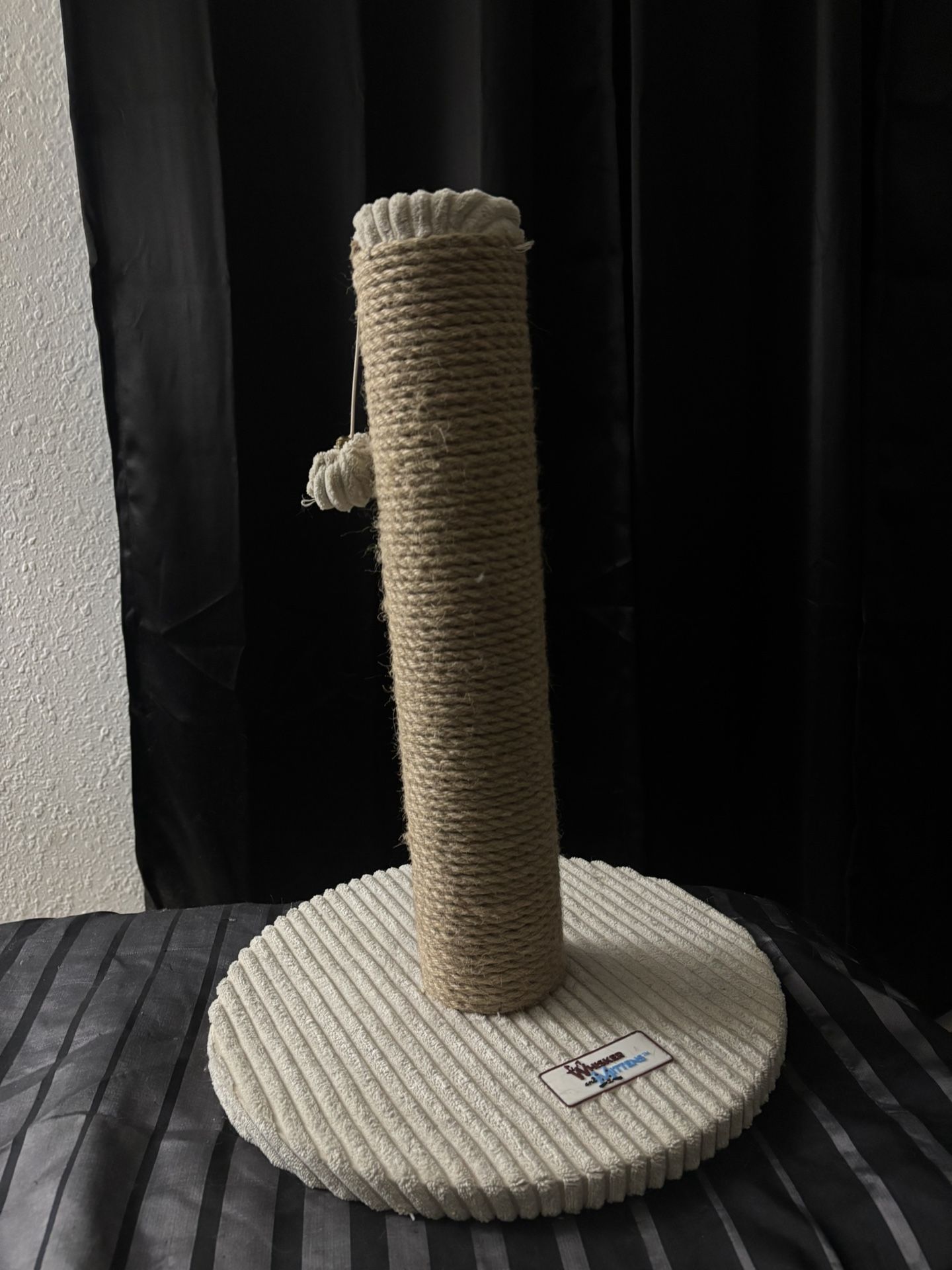 Mini Cat Scratcher/ Toy
