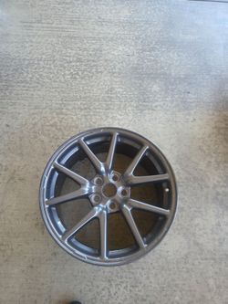 Tesla model 3 R18