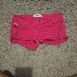 Hollister Womans Shorts. 