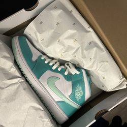 Jordan 1
