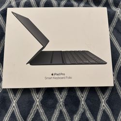 iPad Pro Smart Keyboard Folio 
