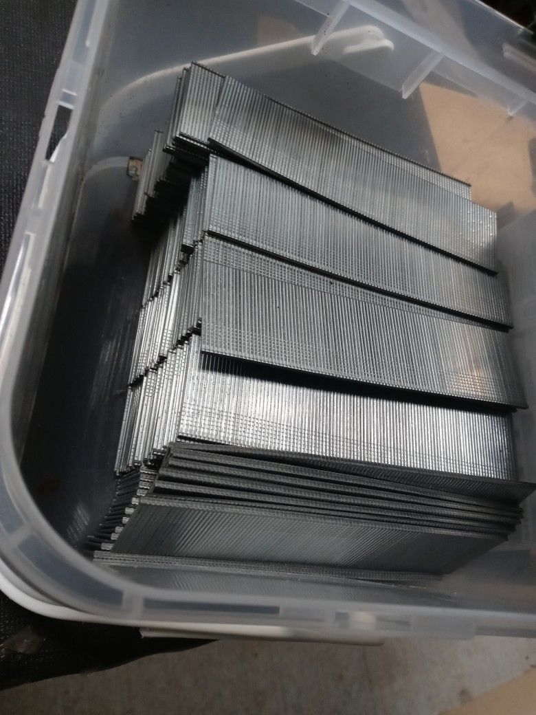 1 1/4 18 Guage Grip Rite Nails 31000Pk