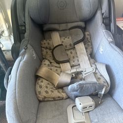 Uppababy car seat + extra base