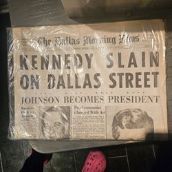 Vintage Print Newspaper 1980s