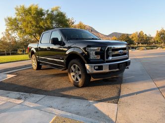 2015 Ford F150 XLT 4x4