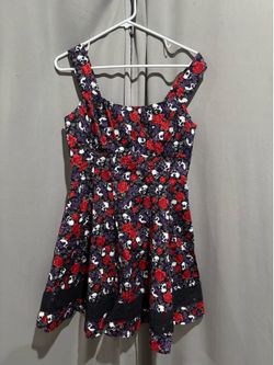 Hot Topic size large dress floral and skull print