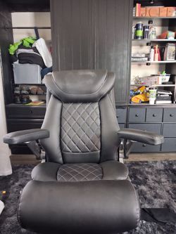 New executuve office chair for sale