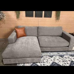 Henredon Essex Hill Sofa Chaise – New with Tags