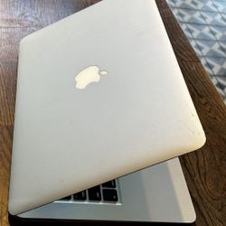 Apple MacBook Air 13” Core i5 processor 4GB RAM 256GB SSD STORAGE DRIVE $175 