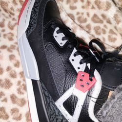 Jordans / Shoes