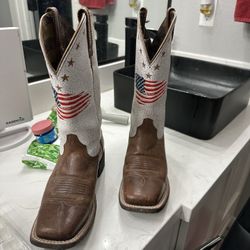 Ariat Western Boots 6.5 W