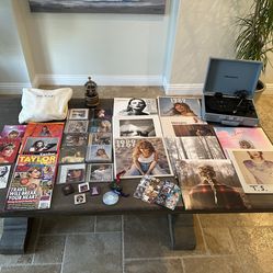 Taylor Swift Collection !!! Vinyls , CDs, Merch & More