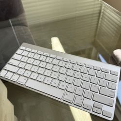 Apple Magic Keyboard
