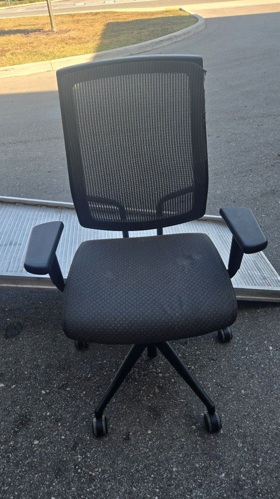 Office Chair ,Cost 500 New