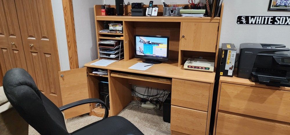 Computer Desk