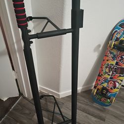 Pull Up Bar