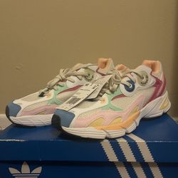 Adidas Astir Woman Size 9