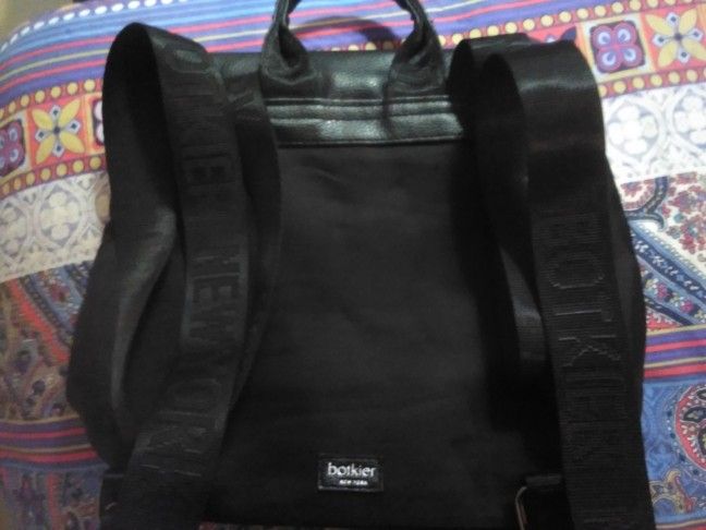 Botkier Women's 🎒 Backpack 