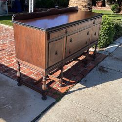 Antique Furniture 
