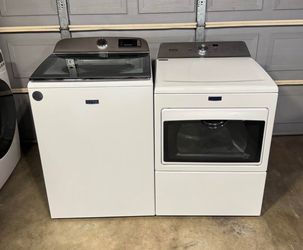 Set Maytag washer Machine and gas Dryer Everything works we deliver