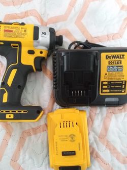 New Dewalt DCF887 20V Max Lithium Ion 3 Speed XR Brushless 1/4" Impact Driver with Charger DCB112 And Battery DCB203