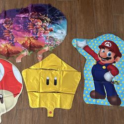 5pc Foil Mario Bros Balloons