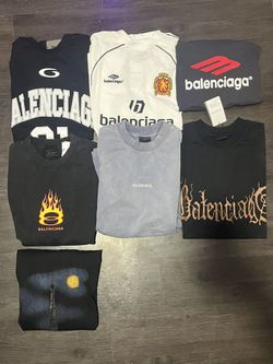 Balenciaga Tees All Fits Size Medium-large