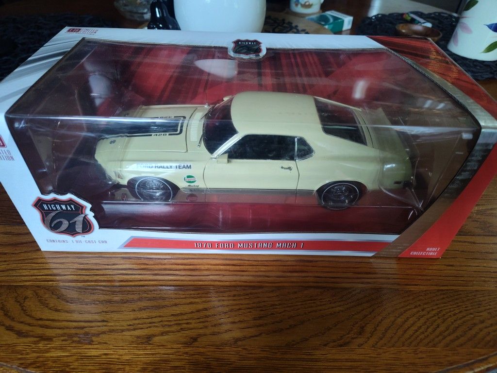 1:18 Diecast