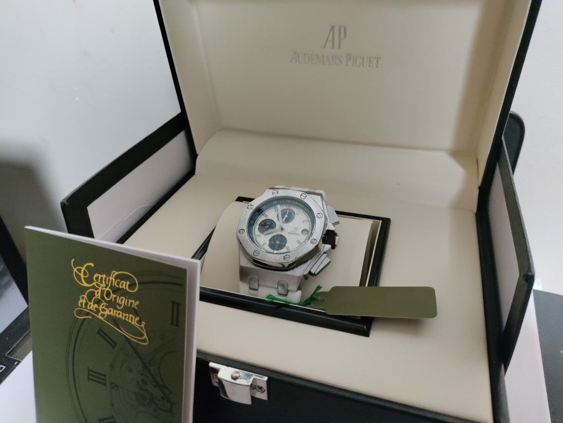 Mens Watch Brand New With Box 