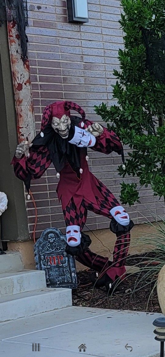 3 Face JESTER