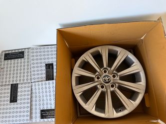 Stock OEM 18 inch Rims 2026 Toyota Grand Highlander