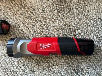 M12 flashlight with battery