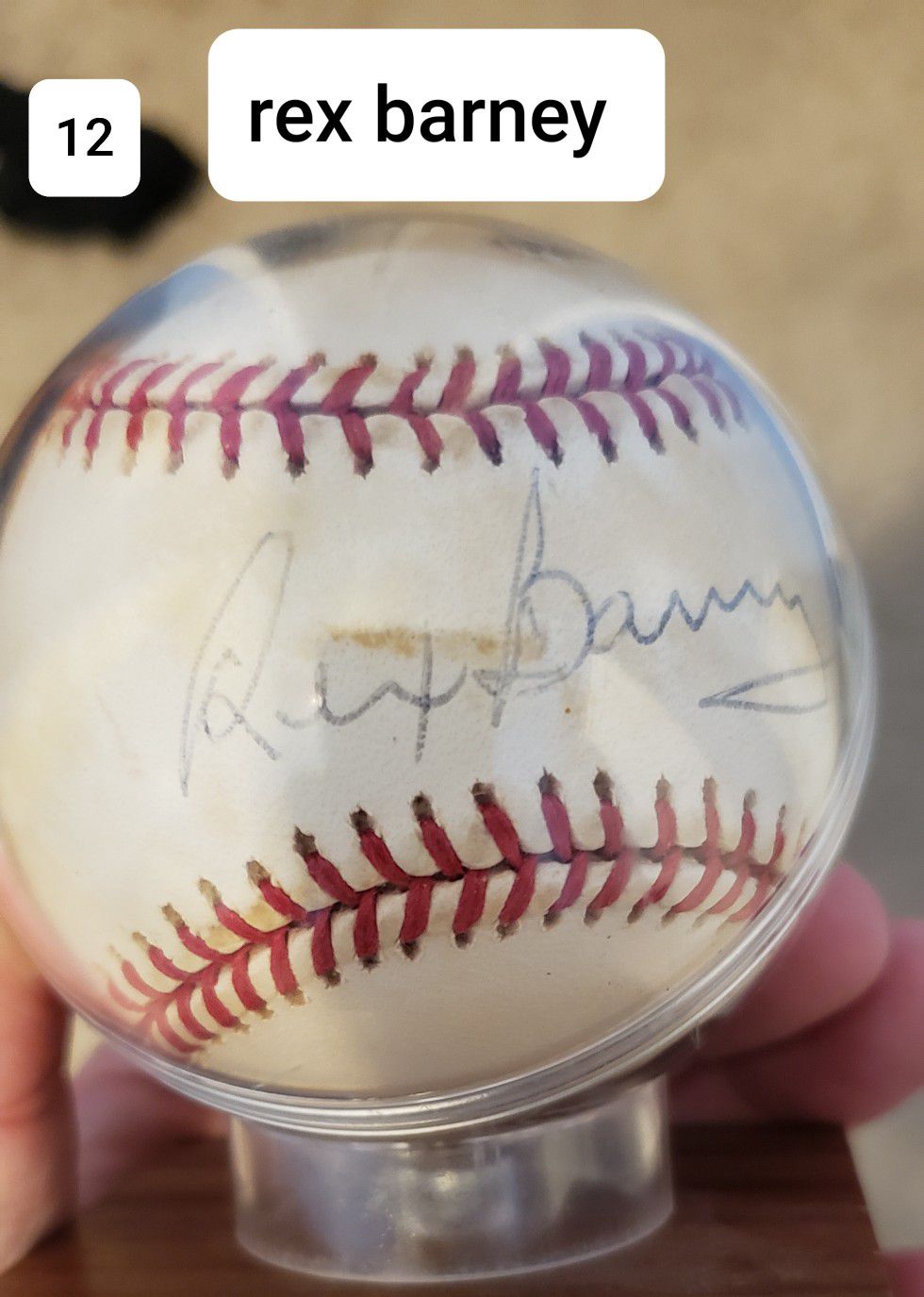 Autographs baseball by rex barney and chris Hoiles