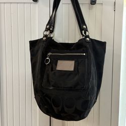 COACH  Black Purse Size Medium/Large
