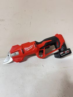 Milwaukee M12 12V Cordless Brushless Pruner Shears with a 3.0 battery 
